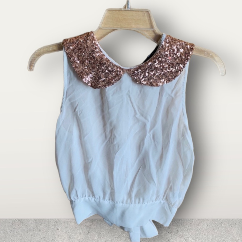 Cute crop top size small
